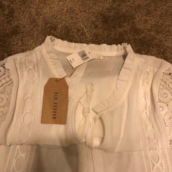 Long tunic with crochet detailing - Picture 4 of 4